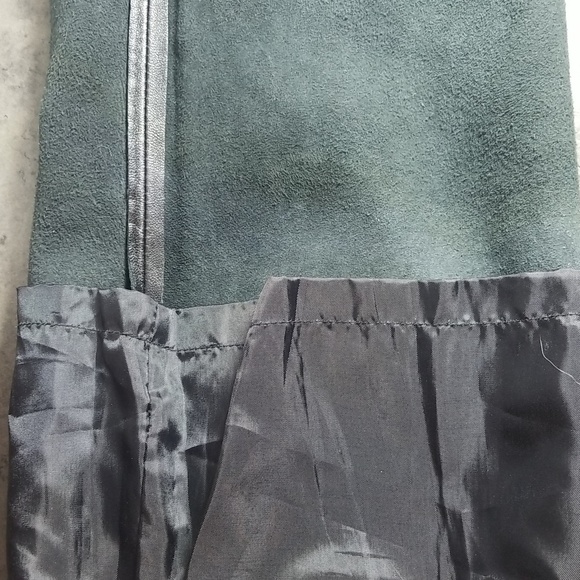 Black genuine leather womens pants size 14 flat front. Partially lined. Sharp - Picture 11 of 15